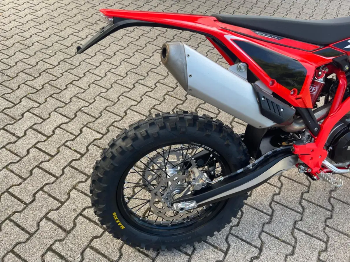 Betamotor RR X-PRO 350 4T Enduro (2027) (6)
