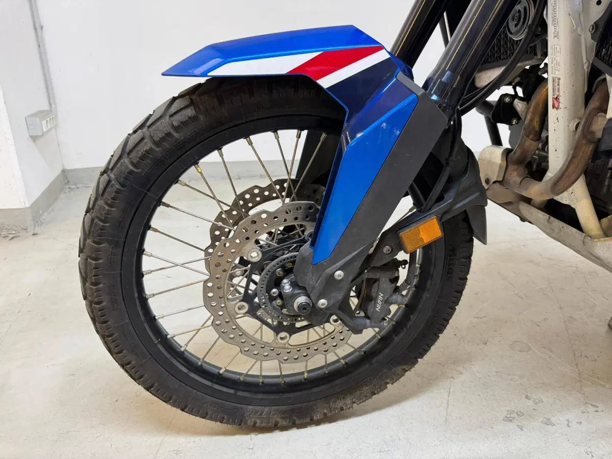Honda Africa Twin CRF 1100L Urban (2022 - 23) (12)