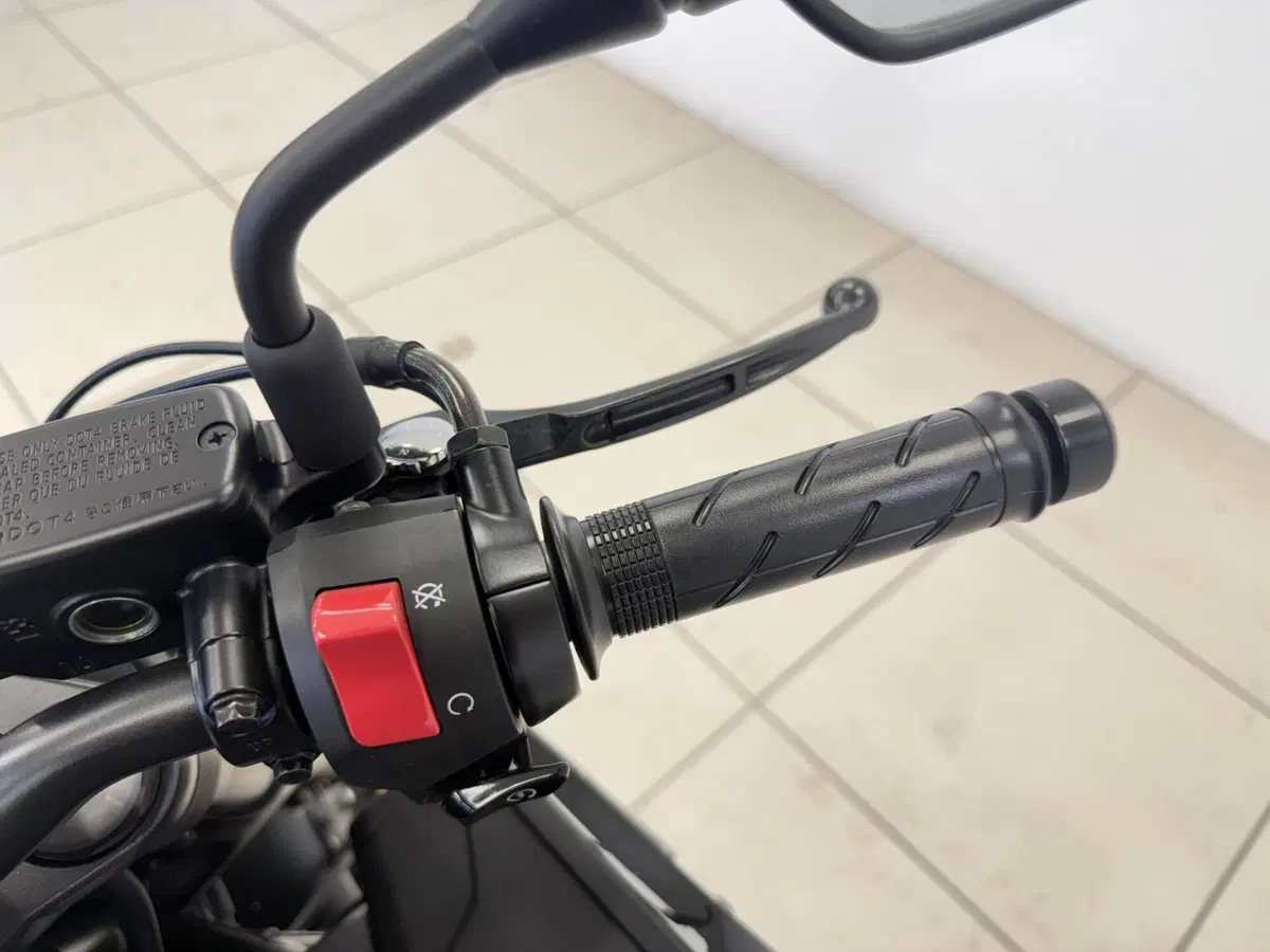 Honda CB 650 R (2021 - 23) (11)