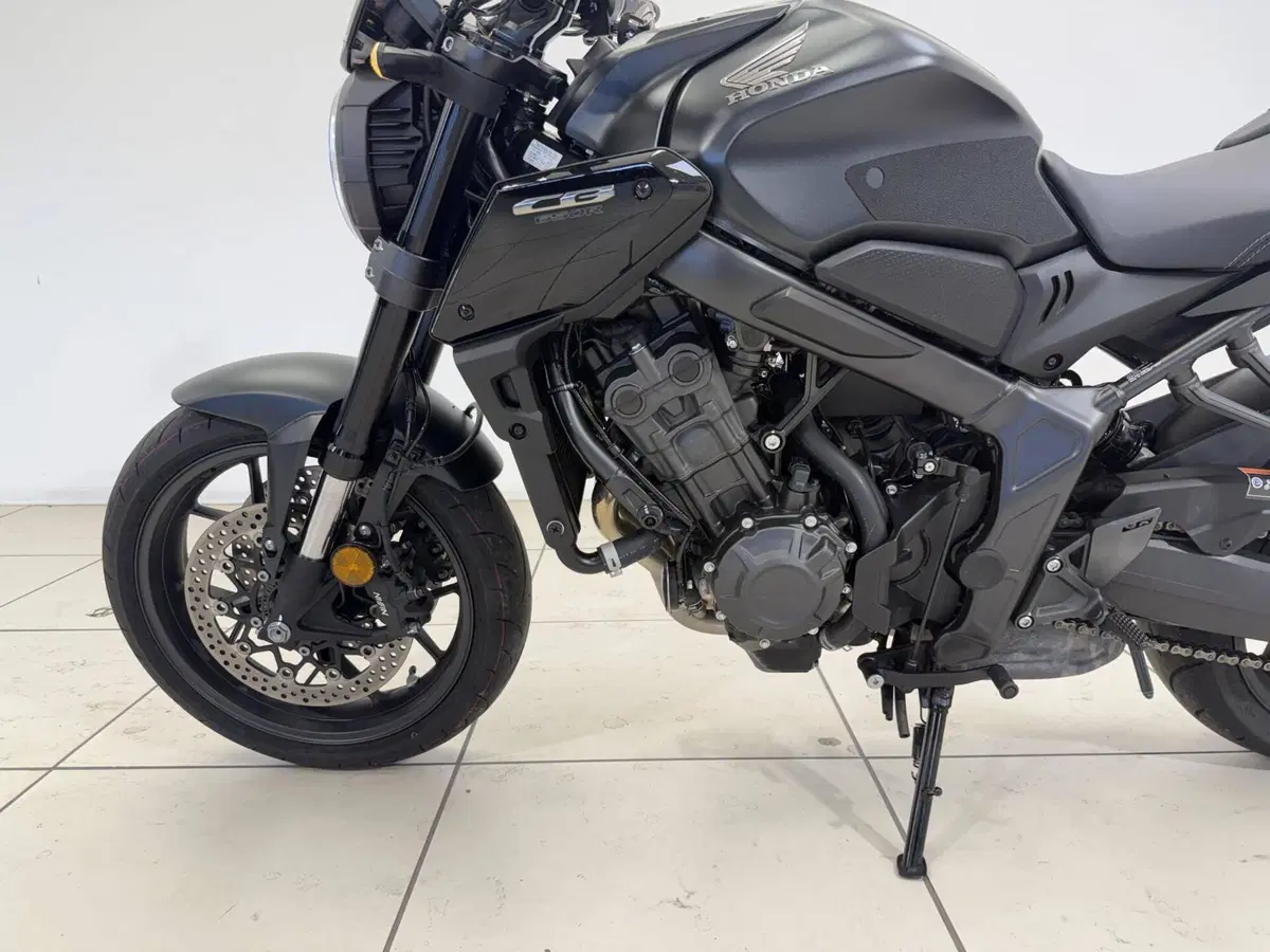 Honda CB 650 R (2021 - 23) (13)