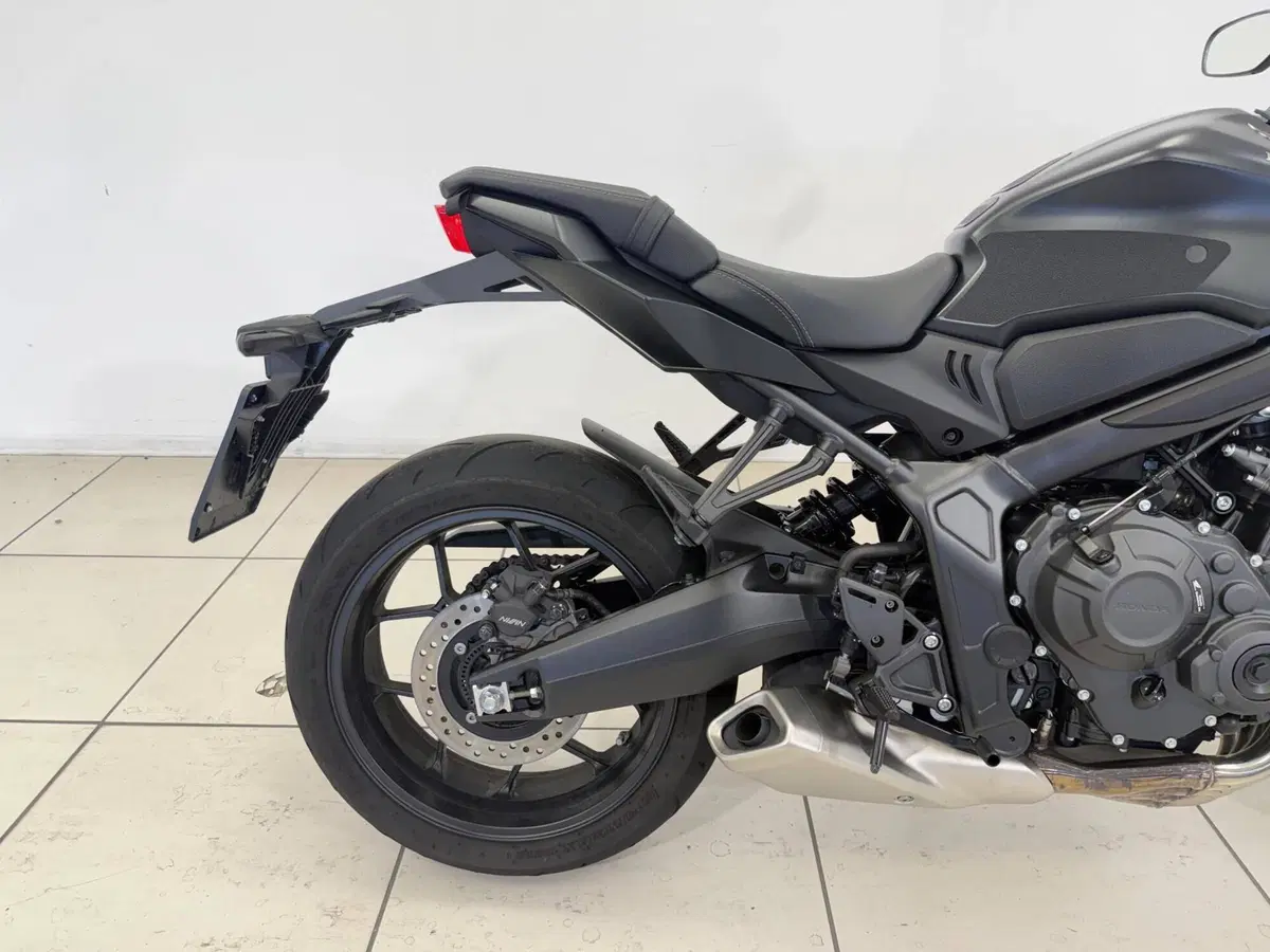 Honda CB 650 R (2021 - 23) (17)