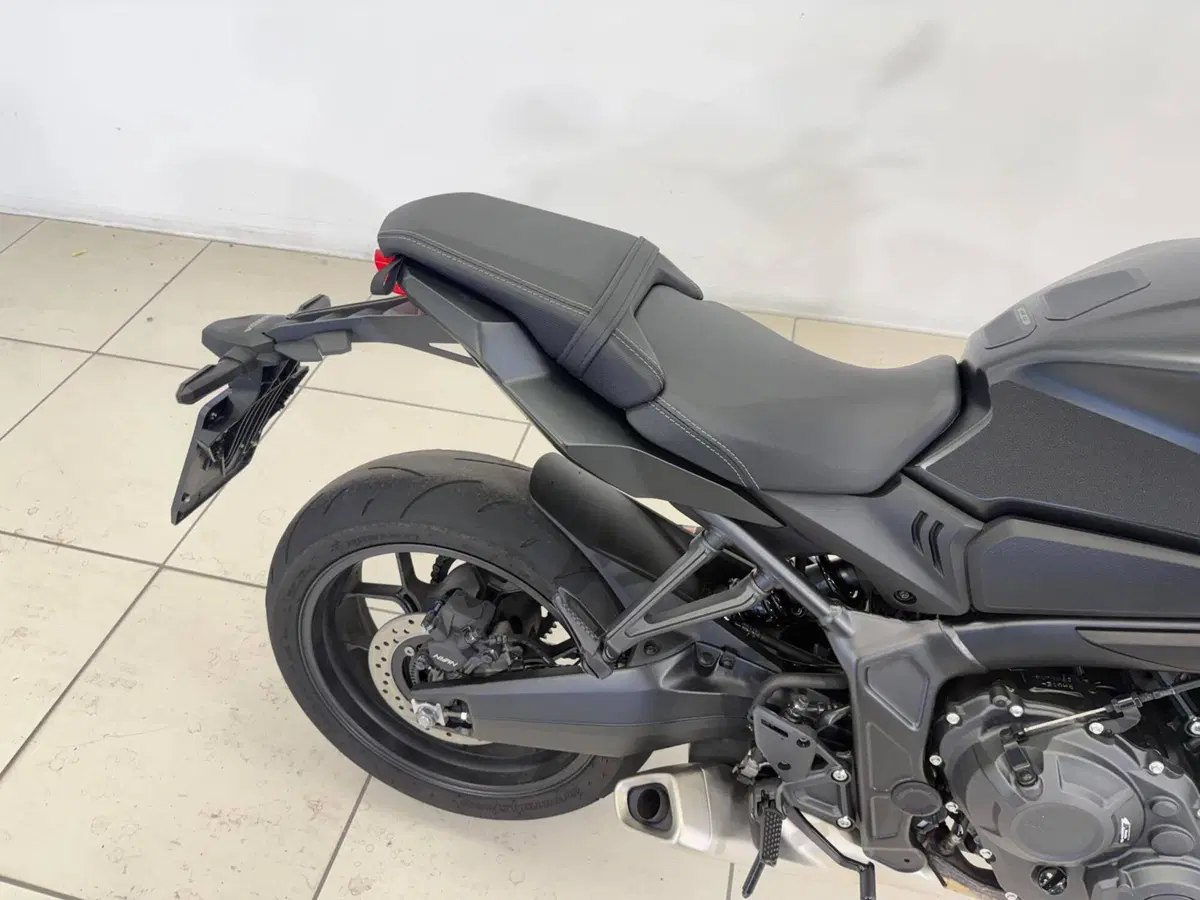 Honda CB 650 R (2021 - 23) (18)