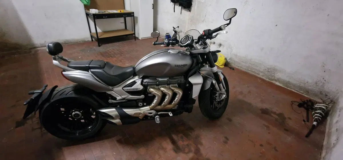 Triumph Rocket 3 R (2021 - 24) (5)