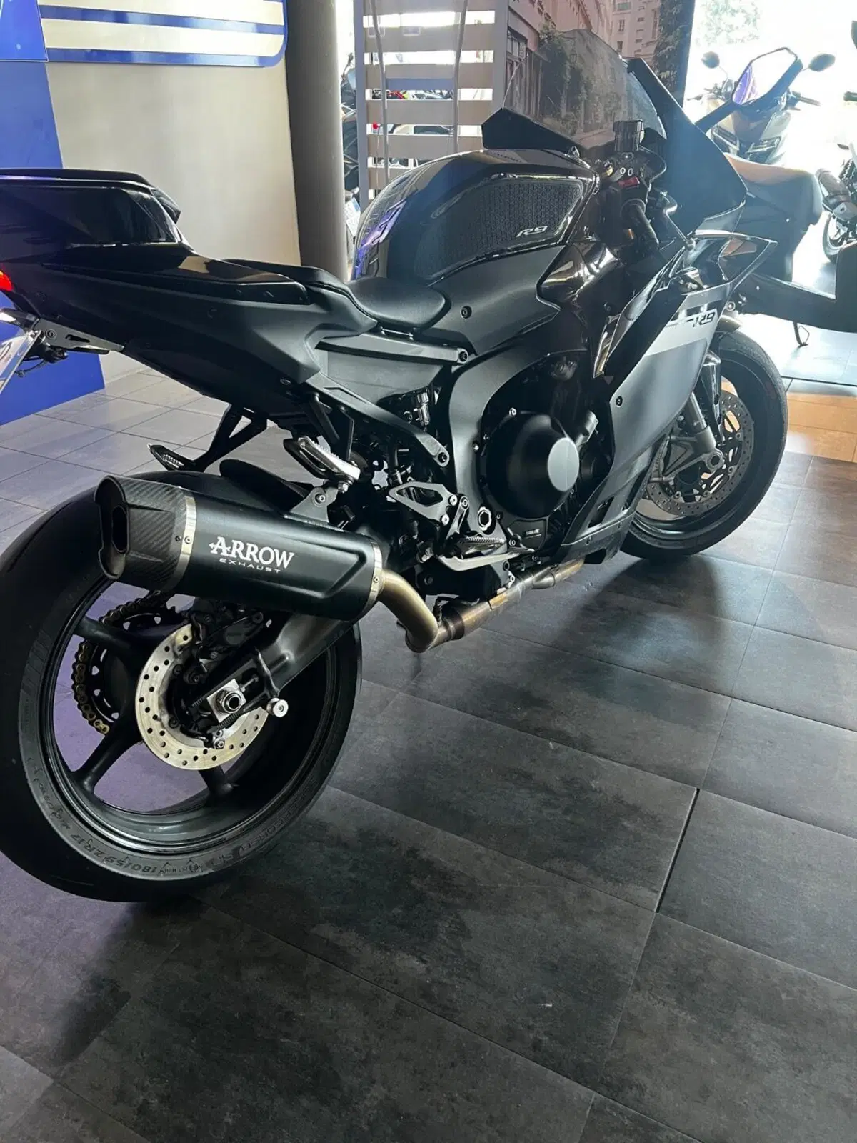 Yamaha YZF R9 (2025 - 26) (5)