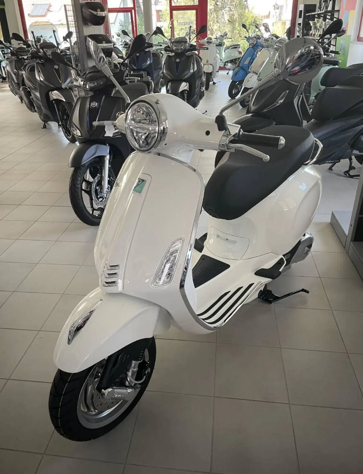 Vespa Primavera 125 (2026) (2)