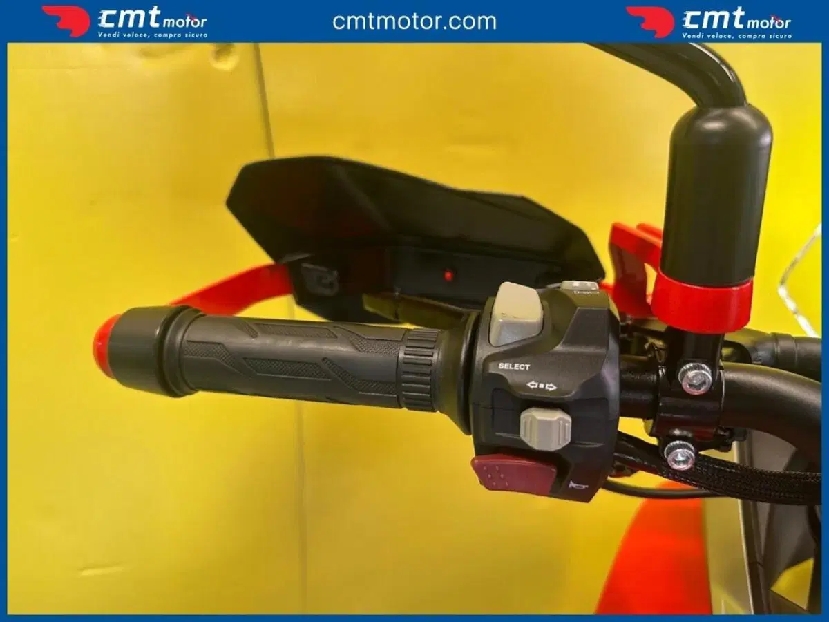 QJ Motor SRT 600 SX (2024 - 26) (14)