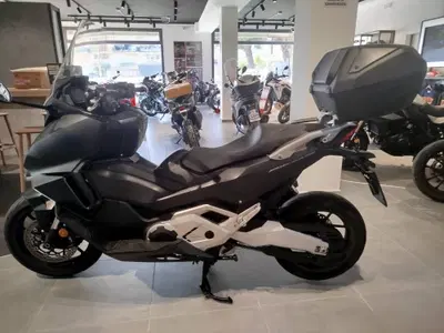Honda Forza 750 DCT Urban (2021 - 24) usata