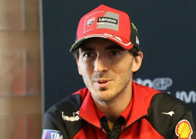 MotoGP 2026. GP di Germania. Pecco Bagnaia sulla gara al WDW: Bulega & co. imbattibili. Sul figlio appena nato: Sovrasta tutto. Se dormo? Per ora sì