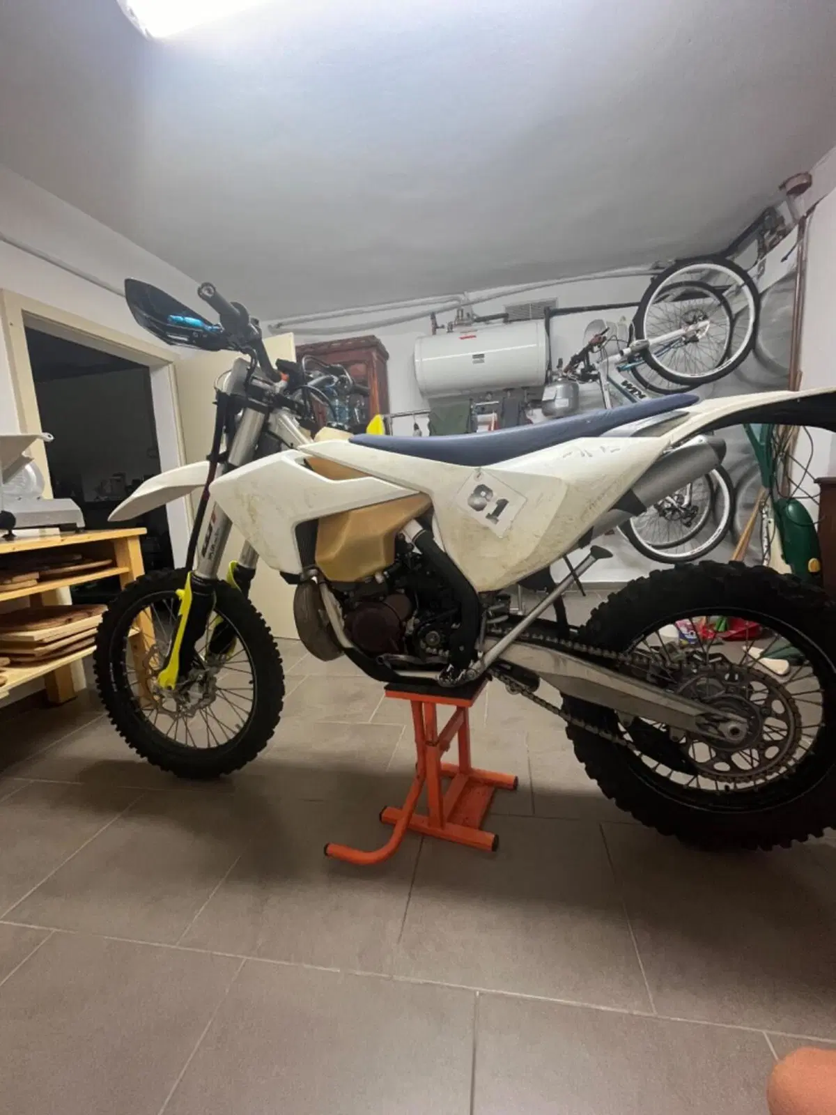 Husqvarna TE 250i (2018) (2)