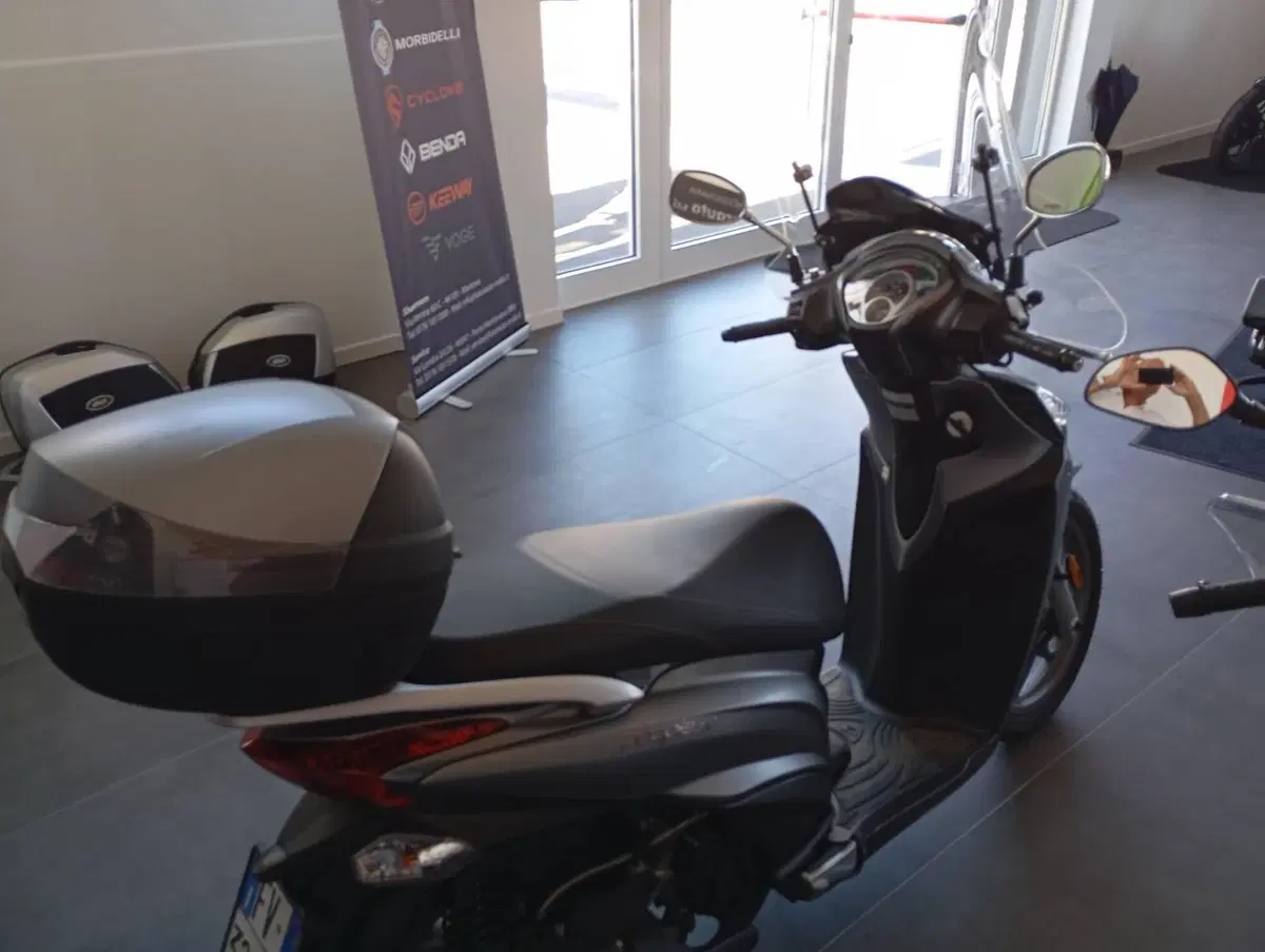 Kymco People 125i One (2021 - 25) (4)