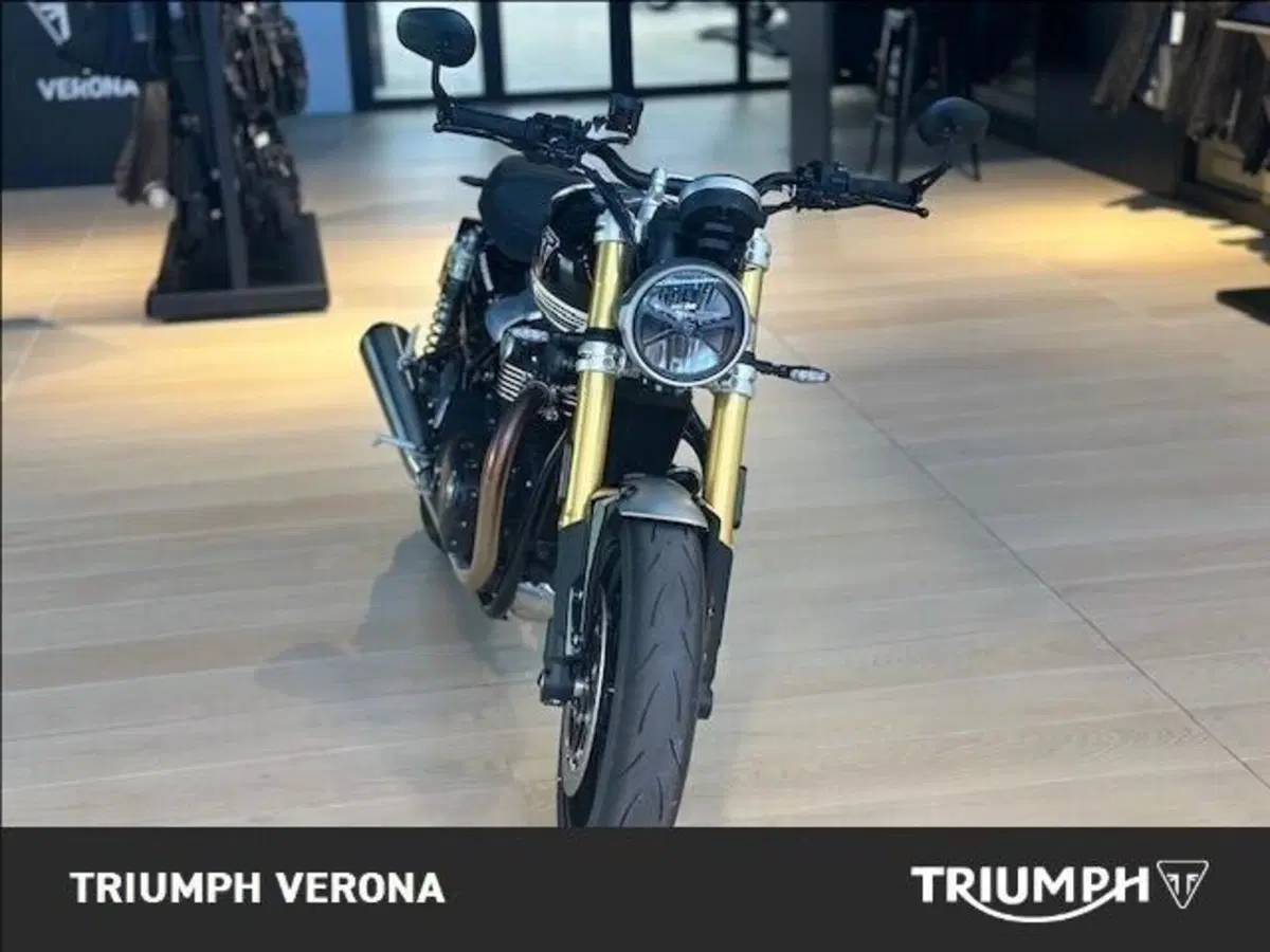 Triumph Speed Twin 1200 RS (2025 - 26) (4)