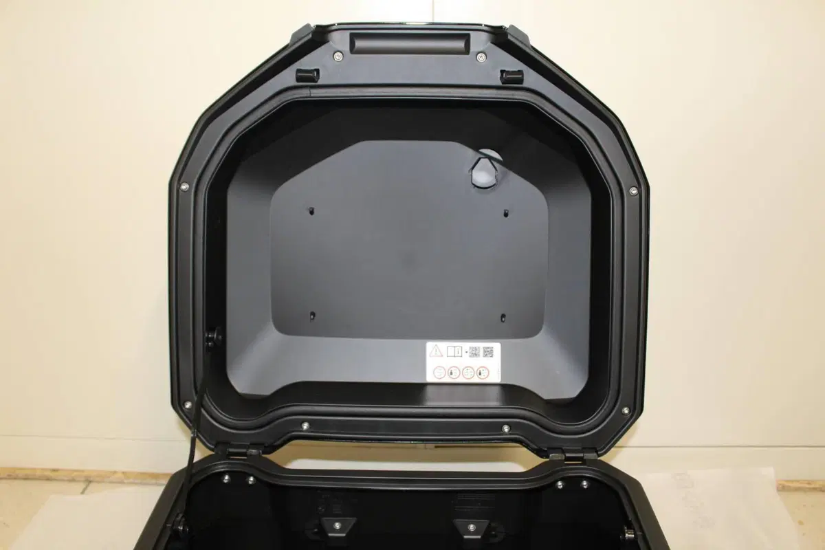 TOP CASE BMW 39L ELETTRIFICATO (6)