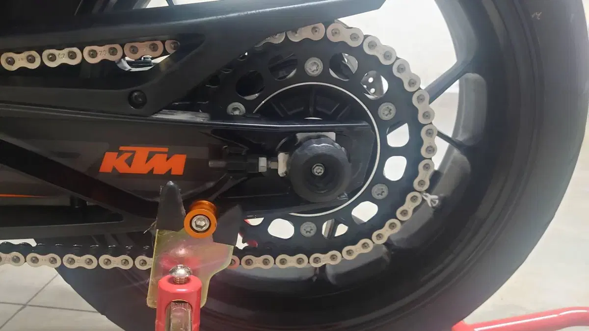KTM 890 Duke (2021 - 23) (6)