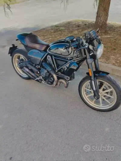 Ducati Scrambler 800 Caf&egrave; Racer (2017 - 21) usata