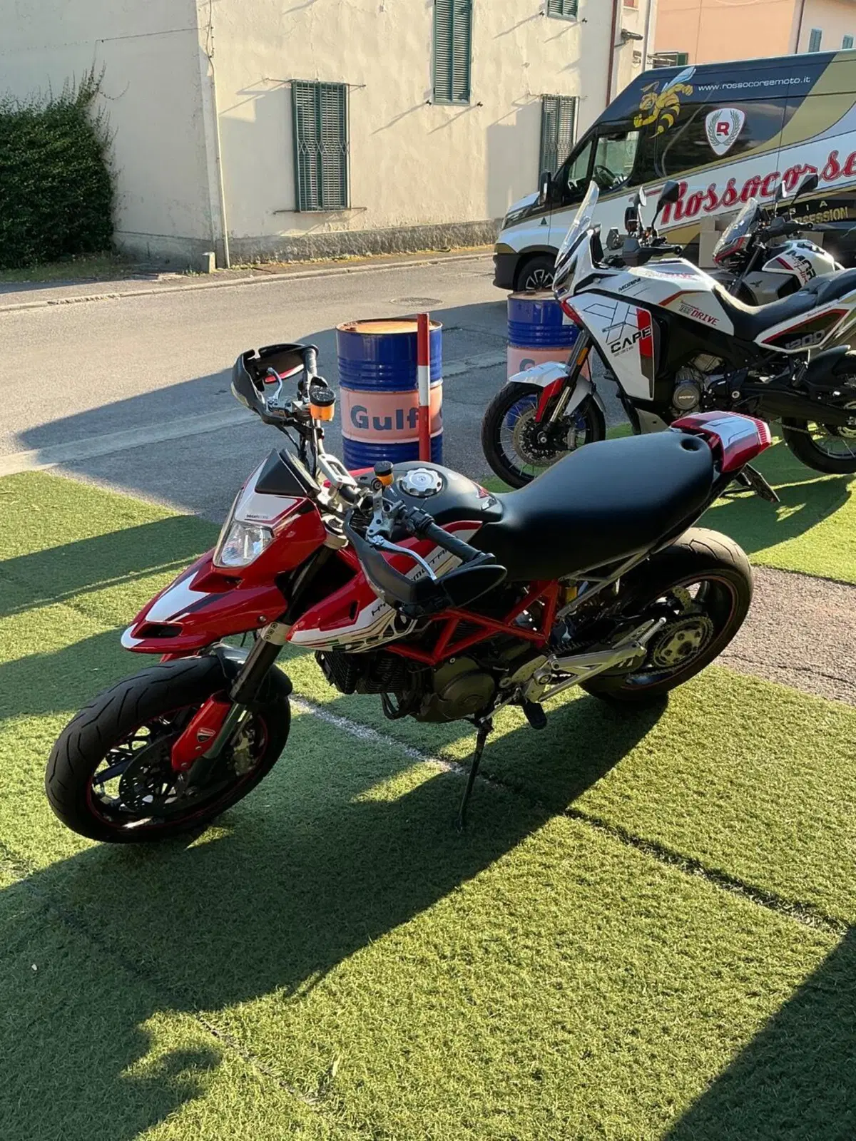 Ducati Hypermotard 1100 EVO (2010 - 12) (2)