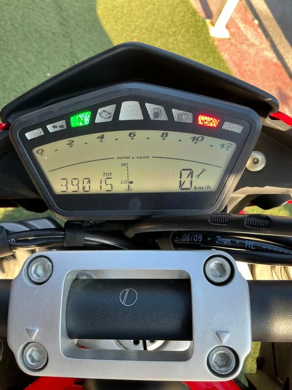 Ducati Hypermotard 1100 EVO (2010 - 12) (5)