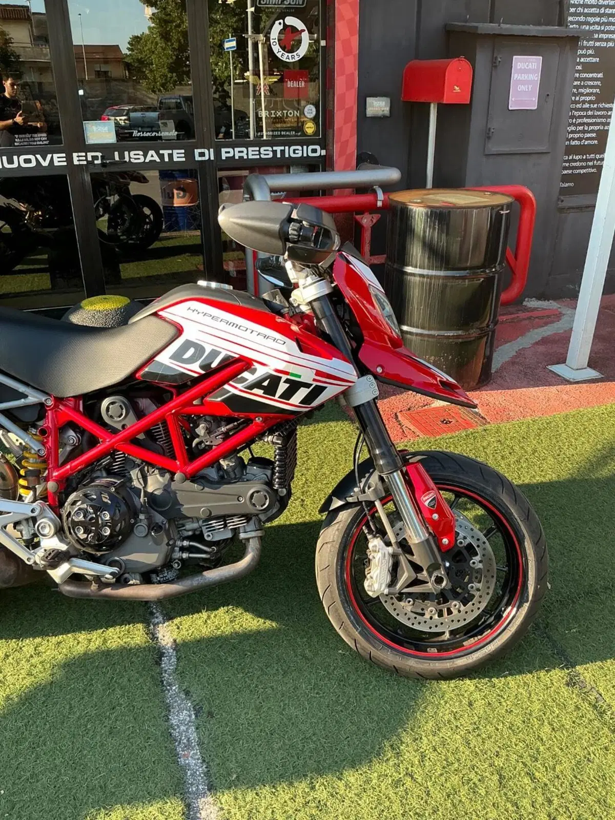 Ducati Hypermotard 1100 EVO (2010 - 12) (6)