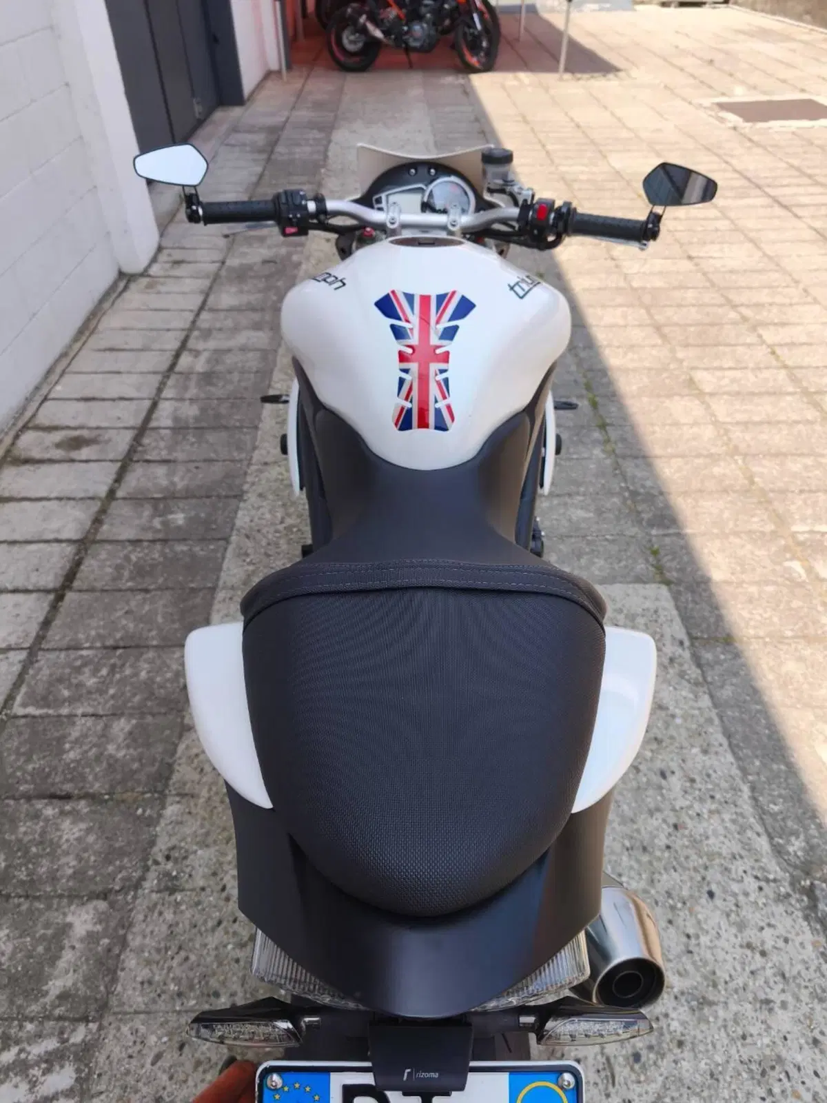 Triumph Speed Triple 1050 ABS (2011 - 15) (5)