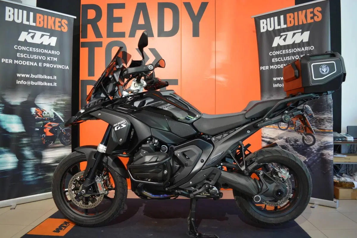 Bmw R 1300 GS Triple Black (2023 - 26) (2)