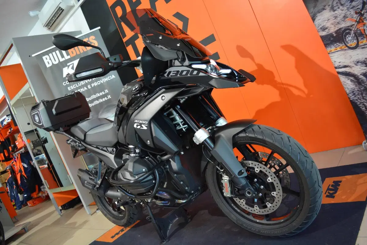 Bmw R 1300 GS Triple Black (2023 - 26) (3)