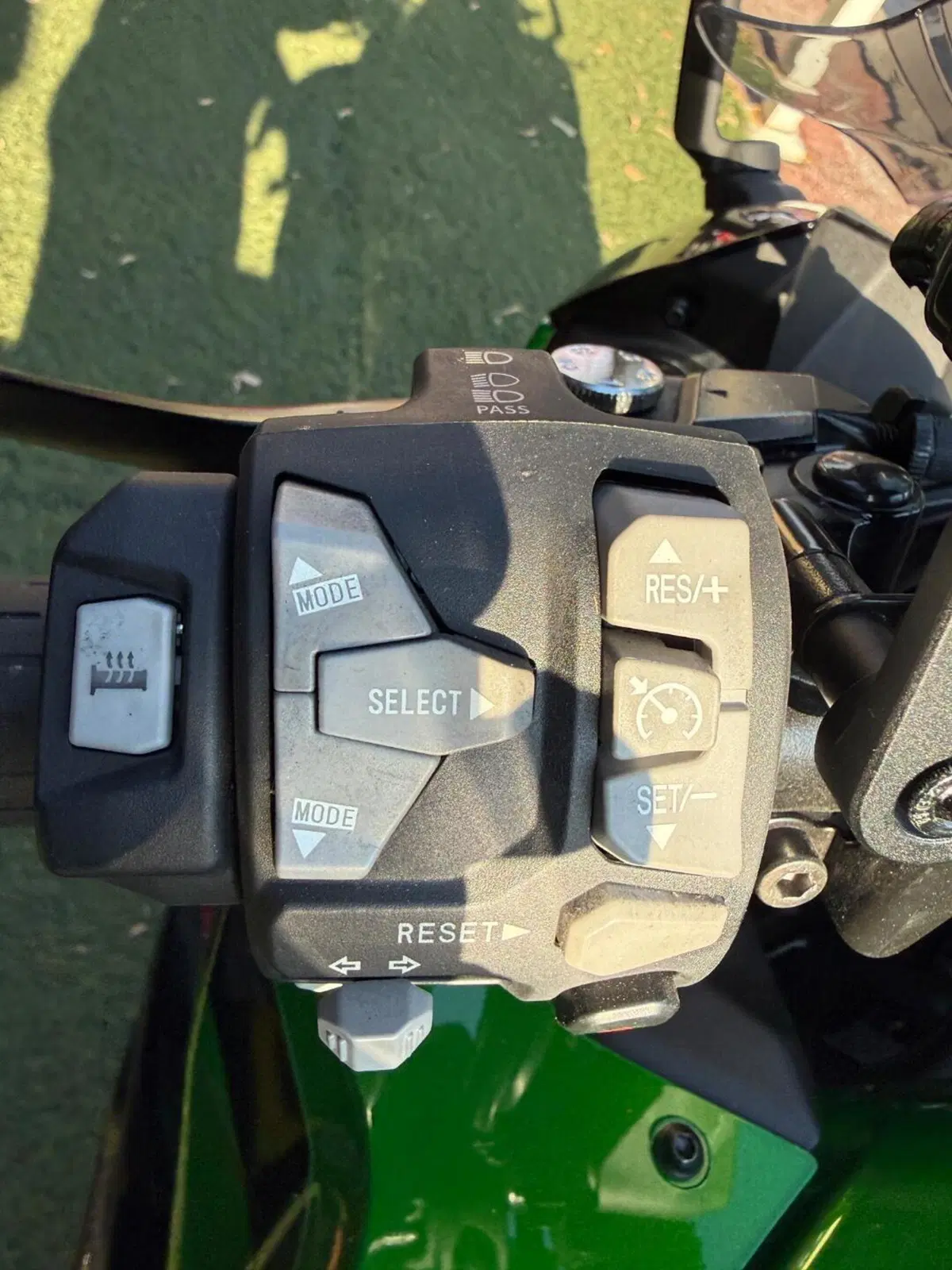 Kawasaki Ninja 1100 SX SE Tourer (2025 - 26) (12)