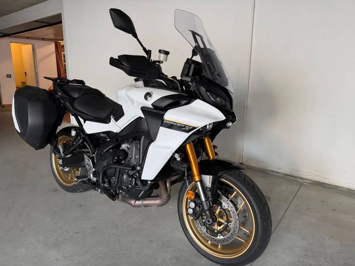 Yamaha Tracer 9 GT+ (2023 - 24) (2)