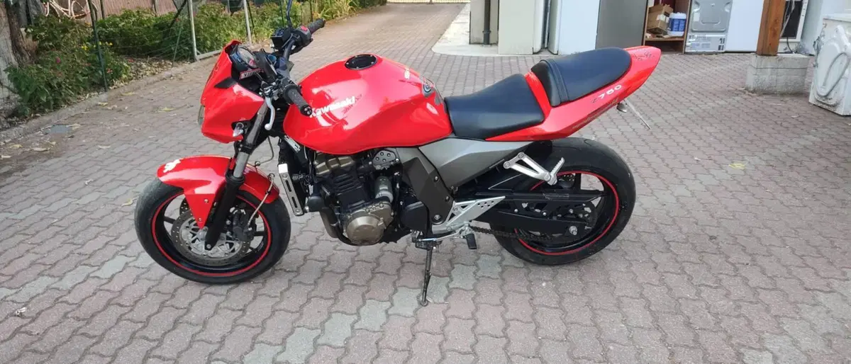 Kawasaki Z 750 (2003 - 06)