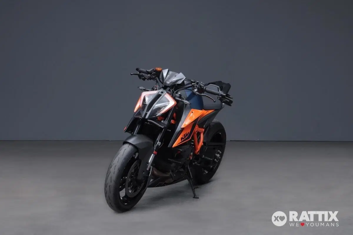 KTM 1290 Super Duke R (2021) (2)