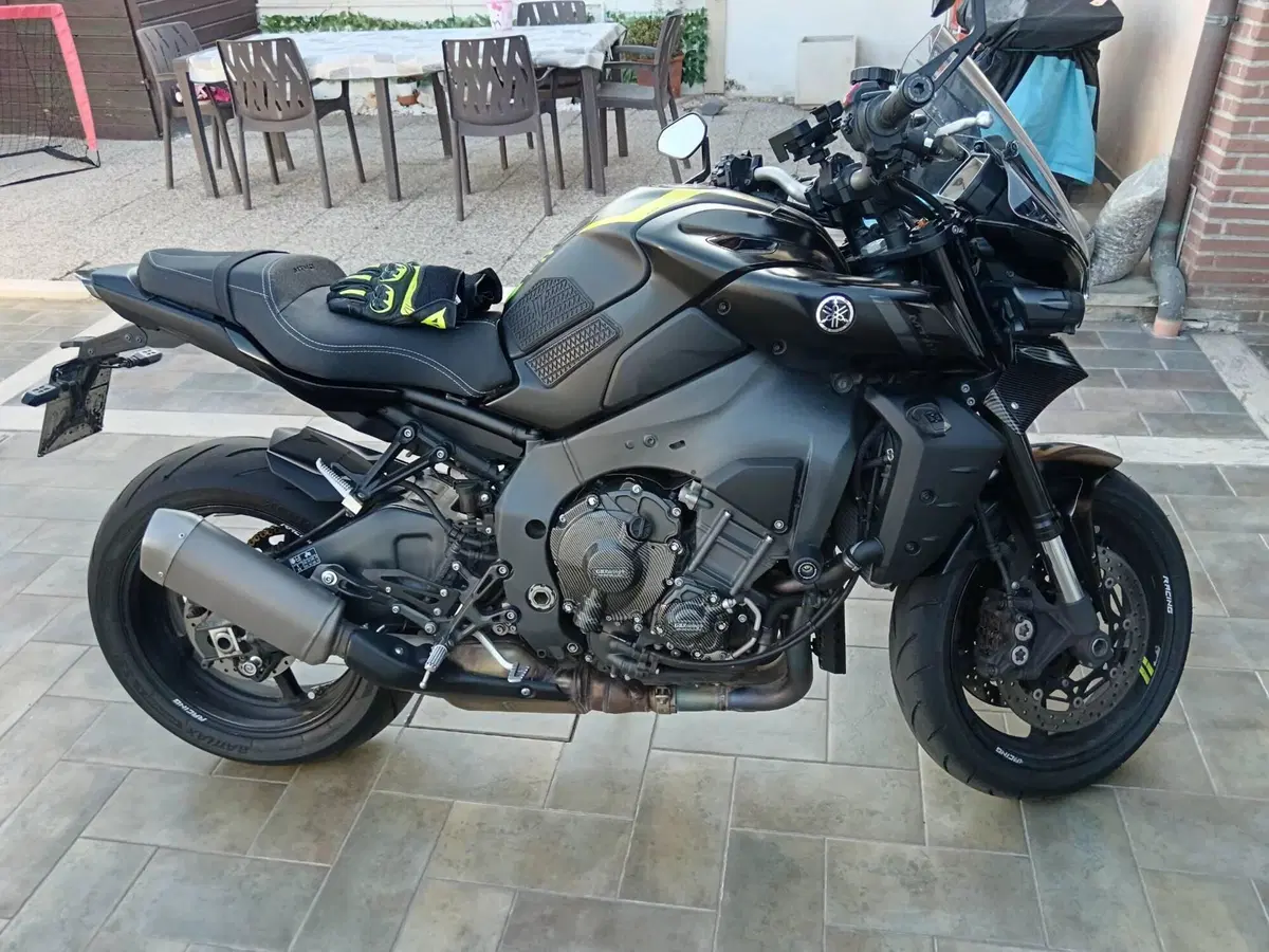 Yamaha MT-10 (2022 - 26) (4)