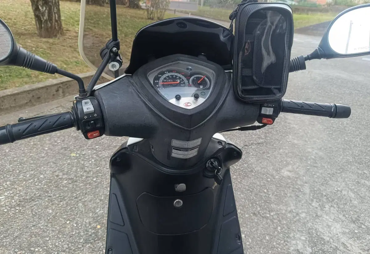 Kymco Agility 150 R16 (2)