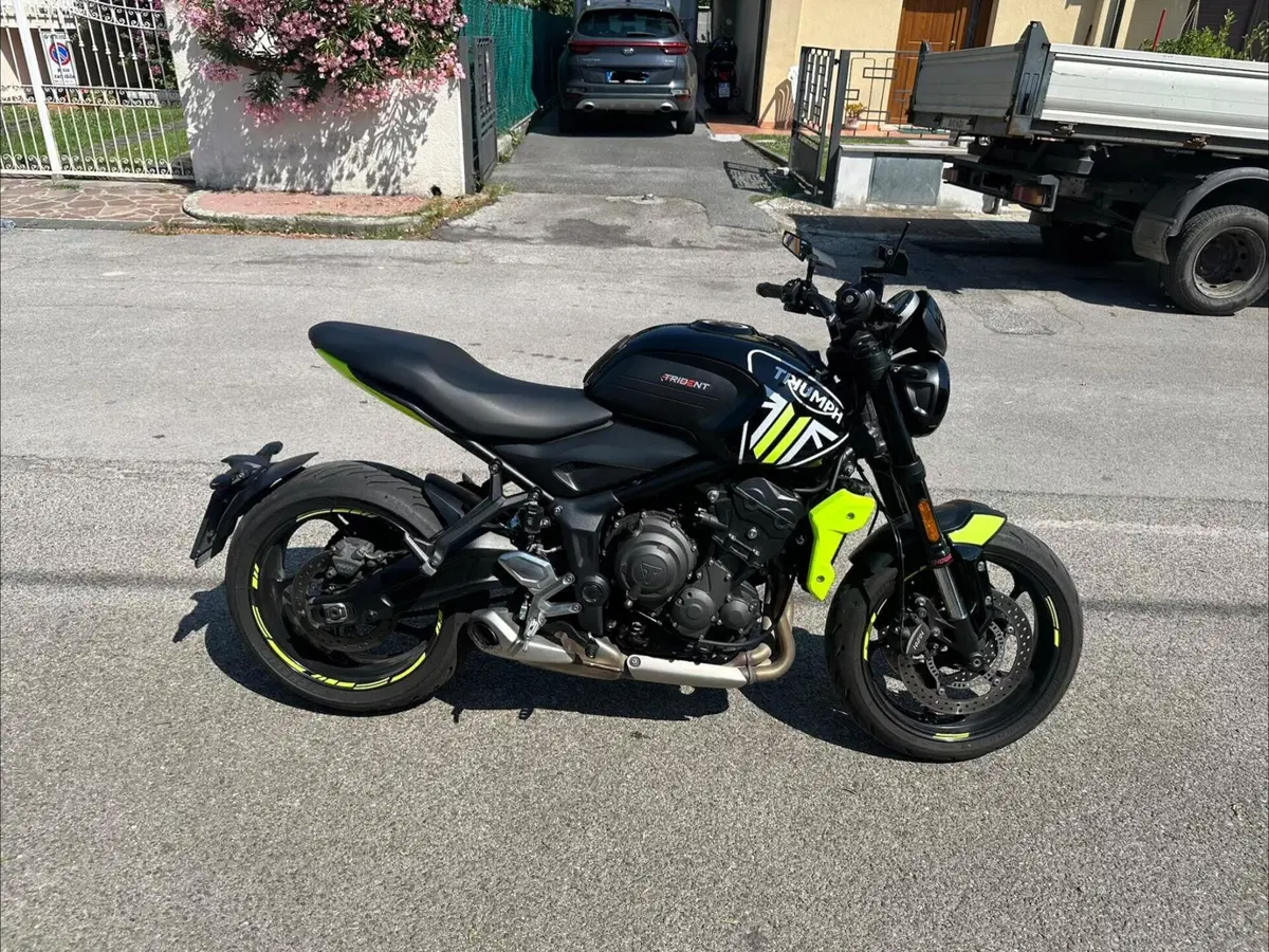 Triumph Trident 660 (2021 - 24) (2)
