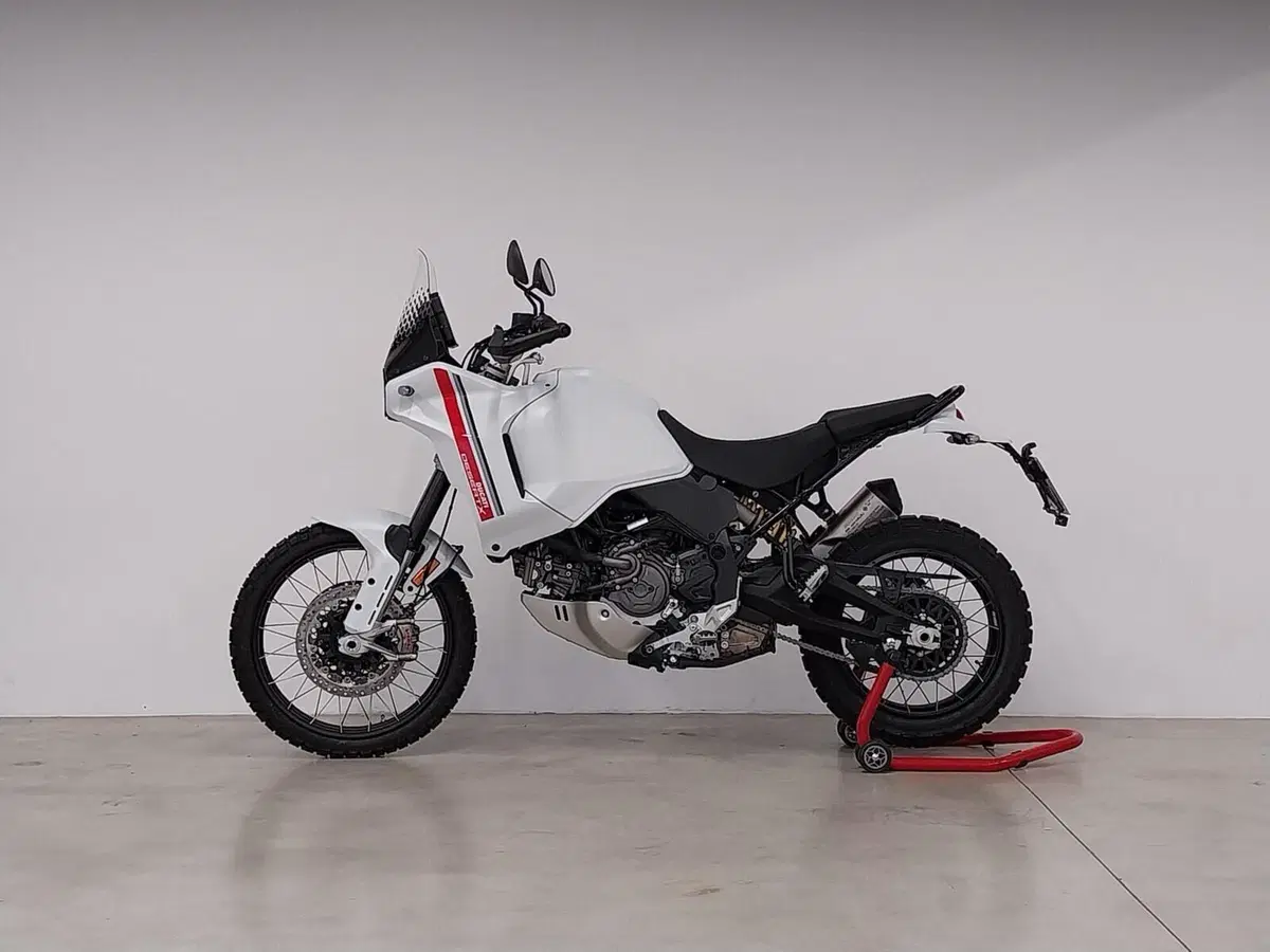 Ducati DesertX (2022 - 25) (3)