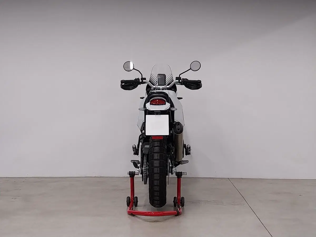 Ducati DesertX (2022 - 25) (5)