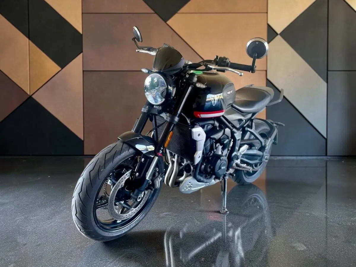 Triumph Trident 660 (2021 - 24) (3)