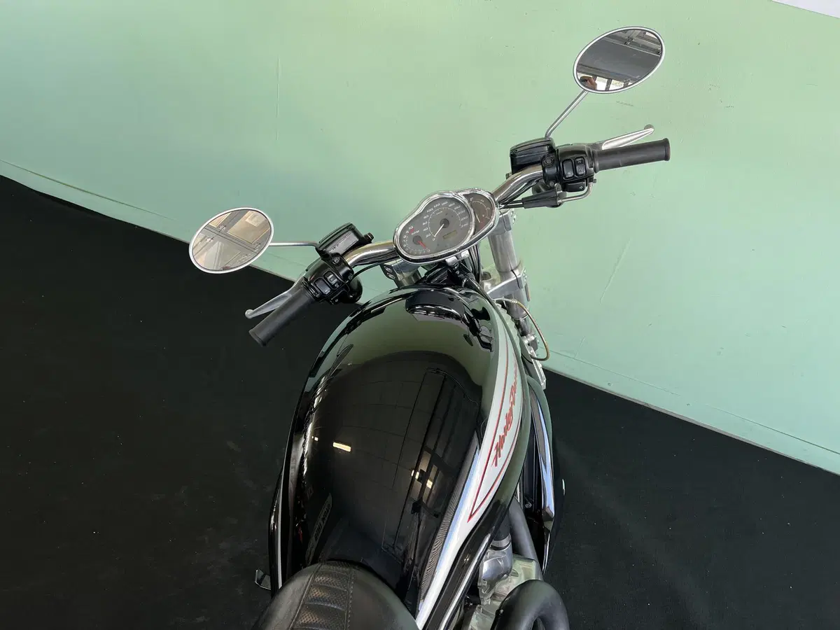 Harley-Davidson 1130 Street Rod (2006 - 07) - VRSCR (20)