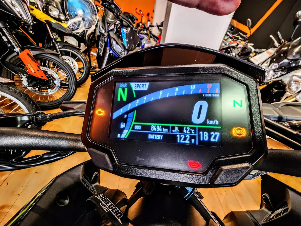 Kawasaki Z 900 (2021 - 24) (5)
