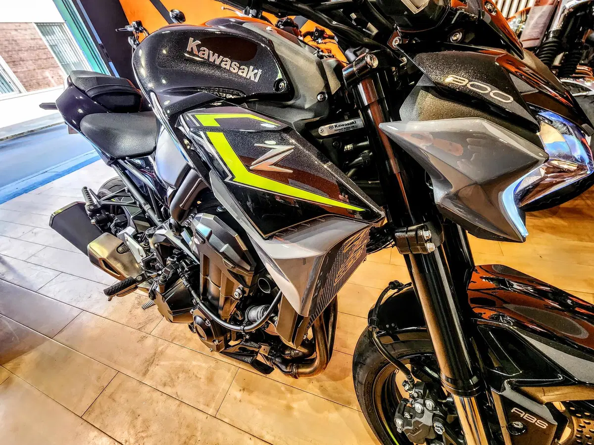 Kawasaki Z 900 (2021 - 24) (6)