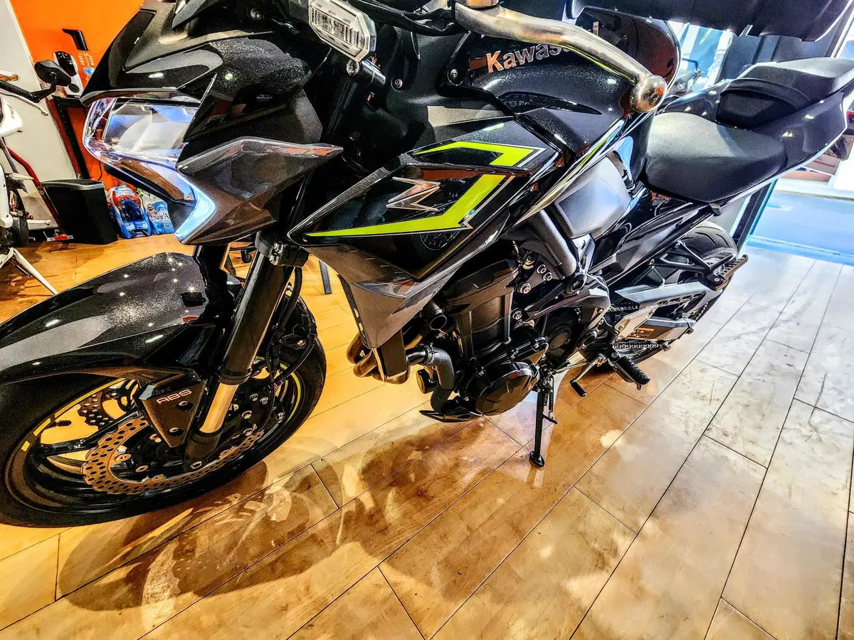 Kawasaki Z 900 (2021 - 24) (11)