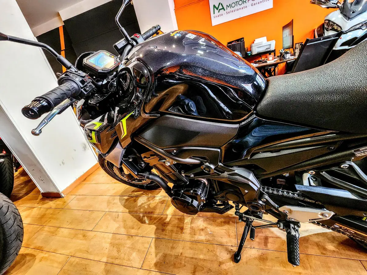 Kawasaki Z 900 (2021 - 24) (13)