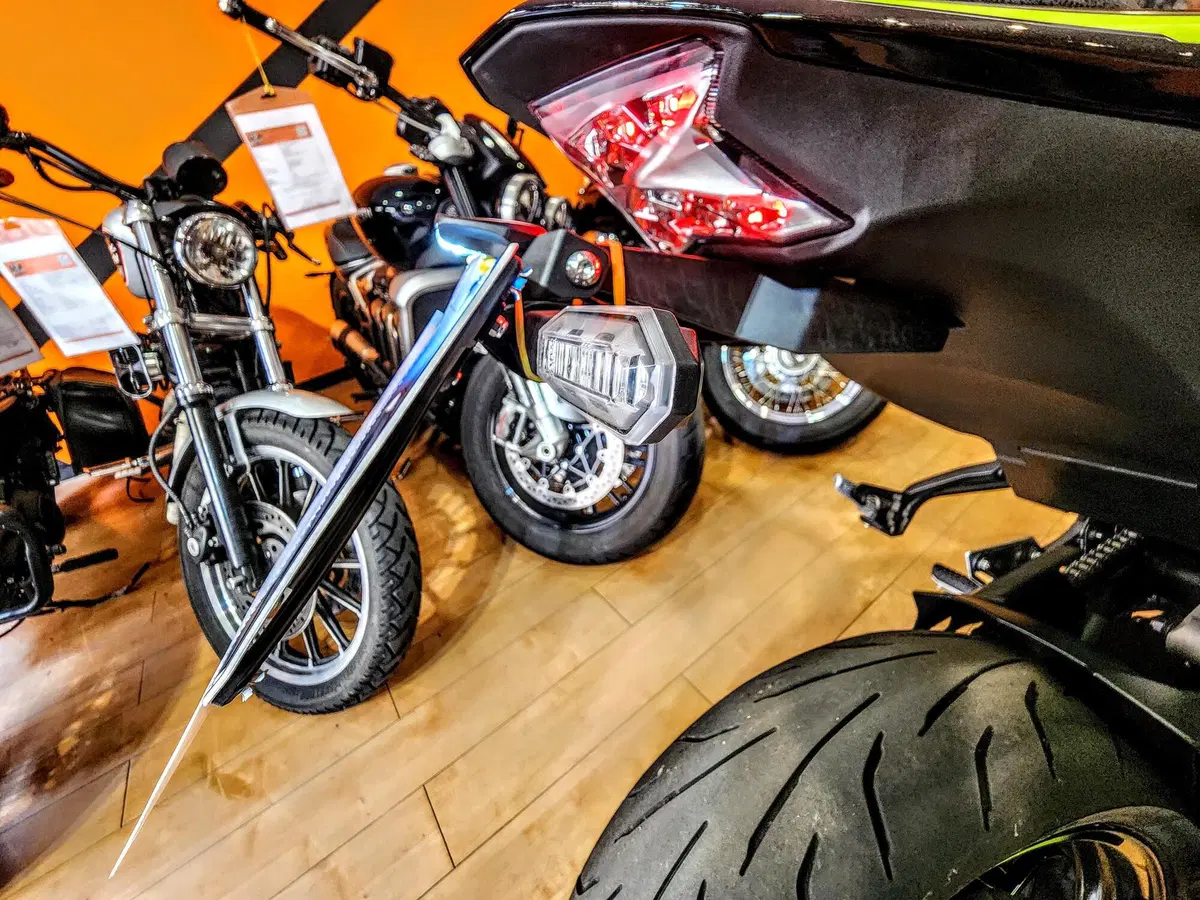 Kawasaki Z 900 (2021 - 24) (16)