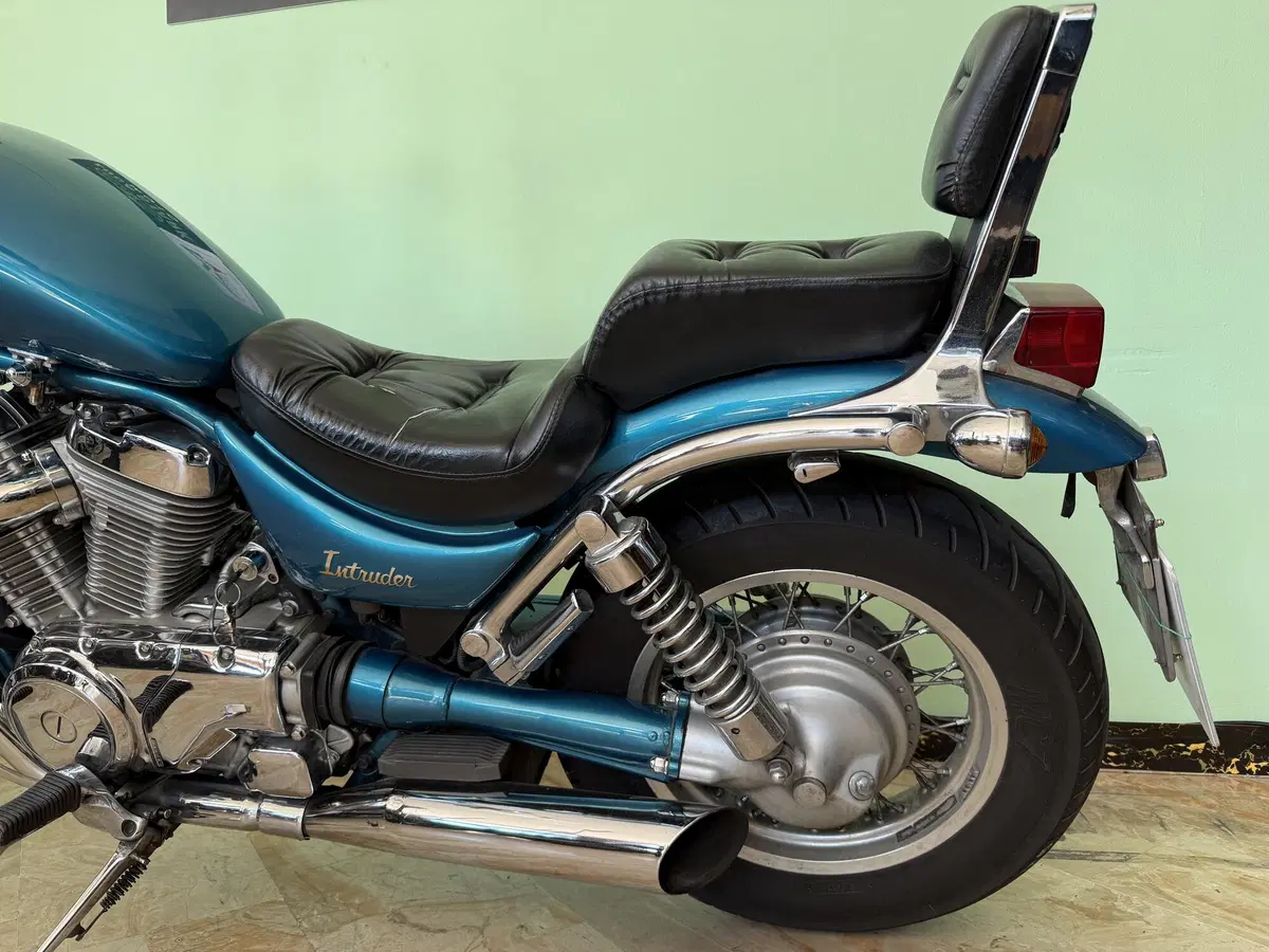 Suzuki VS 600 GL Intruder (1995 - 96) (5)