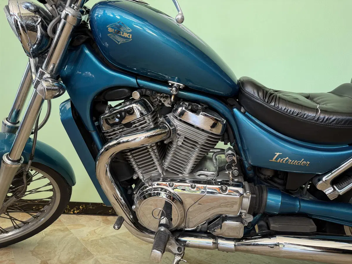 Suzuki VS 600 GL Intruder (1995 - 96) (6)