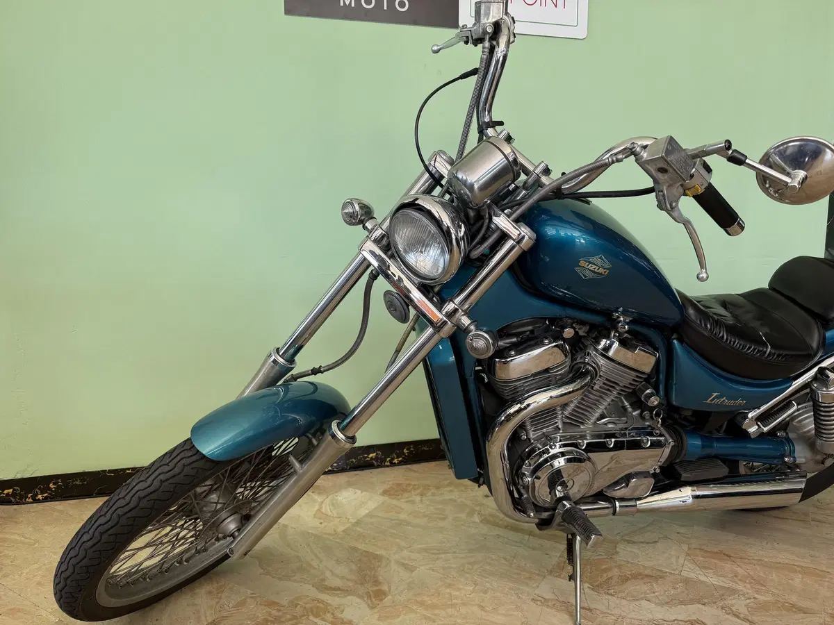Suzuki VS 600 GL Intruder (1995 - 96) (7)