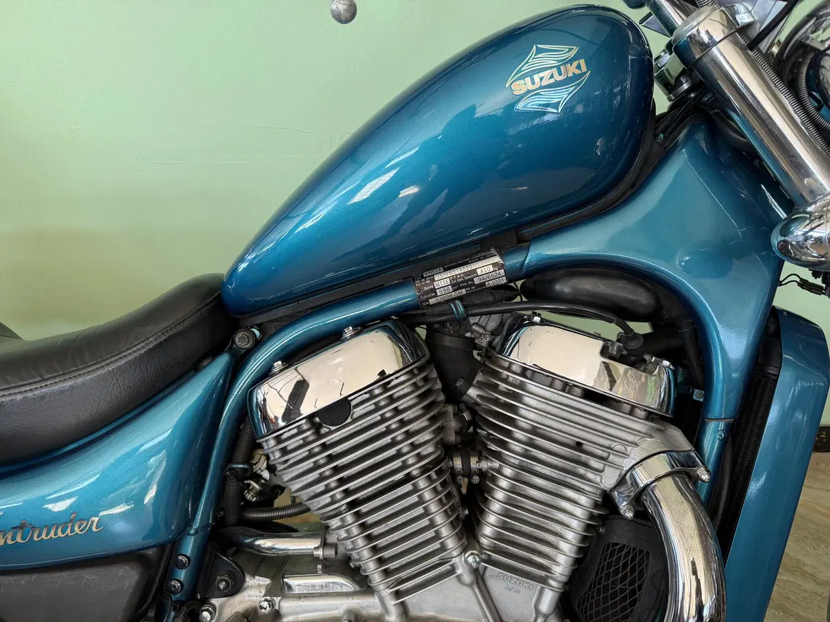 Suzuki VS 600 GL Intruder (1995 - 96) (11)