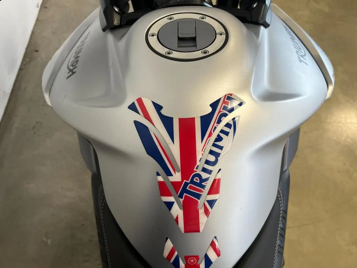 Triumph Tiger 800 XRx (2017 - 18) (10)