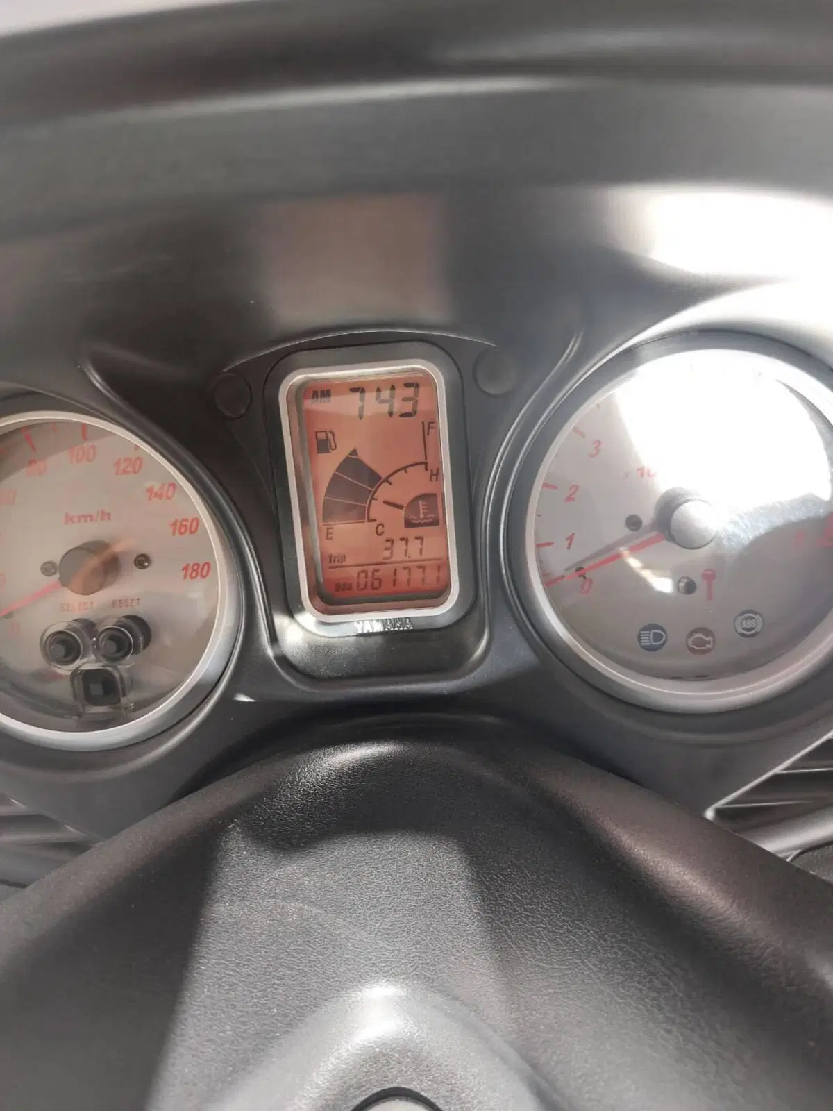 Yamaha T-Max 500 (2004 - 07) (2)