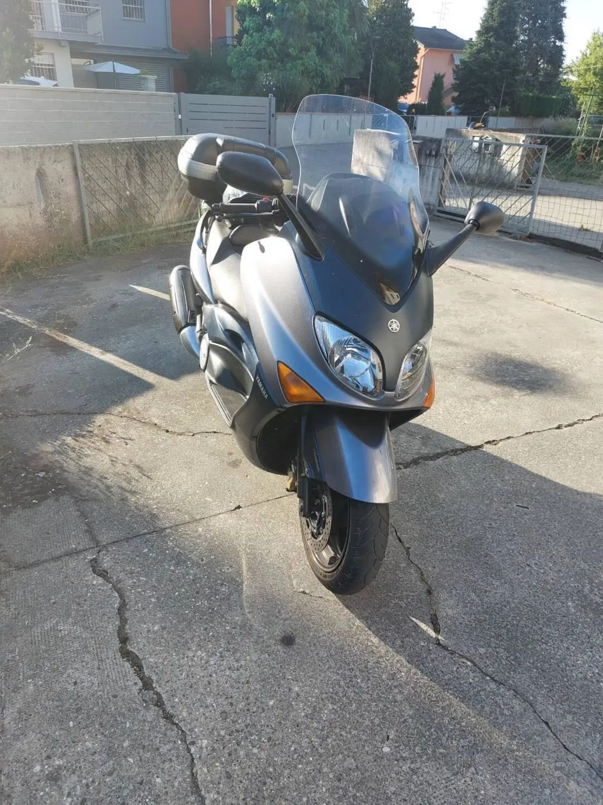 Yamaha T-Max 500 (2004 - 07) (4)