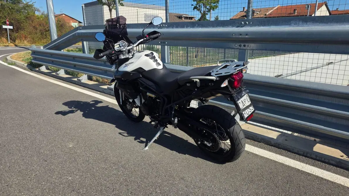 Triumph Tiger 800 XC ABS (2010 - 14) (2)