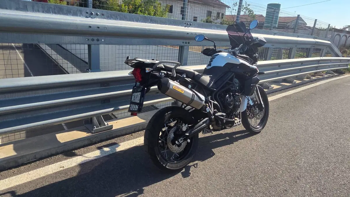 Triumph Tiger 800 XC ABS (2010 - 14) (7)