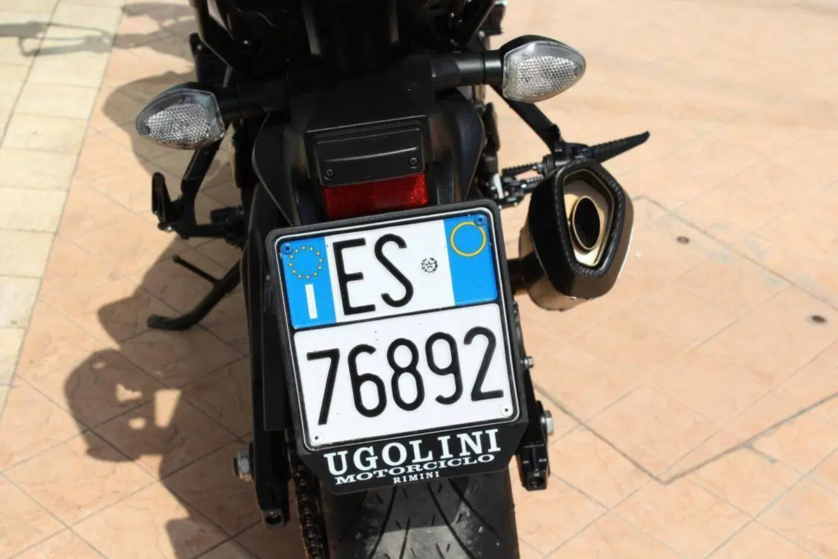 Suzuki GSX S 750 Yugen (2018 - 20) (9)